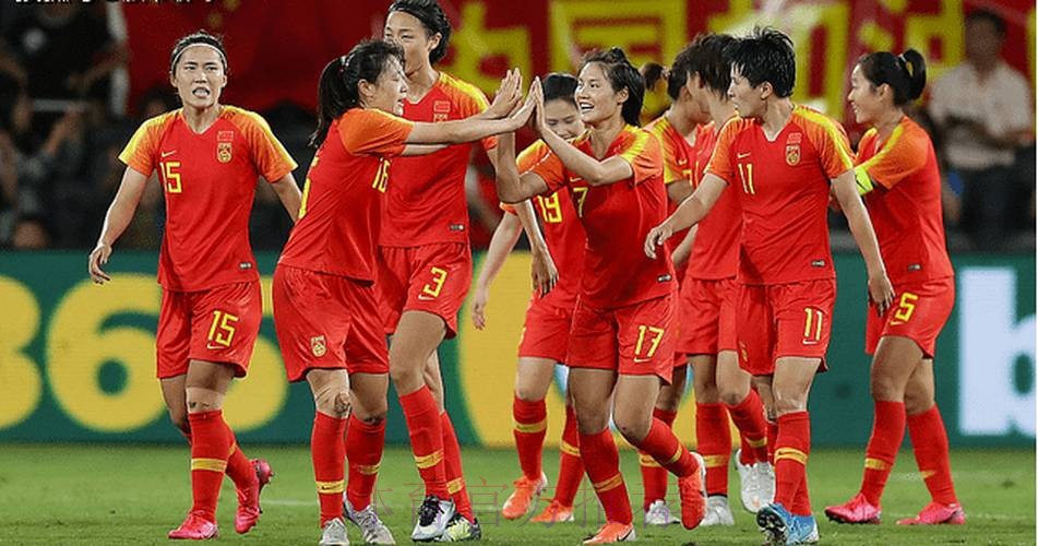 新一期中国国家女子足球队全员亮相